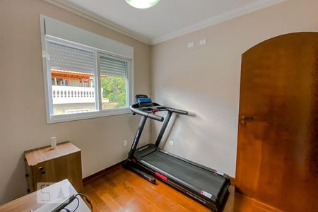 Casa à venda com 328m², 4 quartos e 6 vagasEscritorio 2