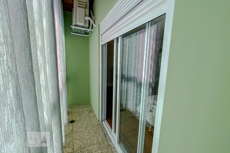 Casa à venda com 328m², 4 quartos e 6 vagasVaranda Suite