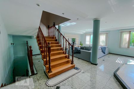 Sala de casa à venda com 4 quartos, 328m² em Vila Esperança, São Paulo