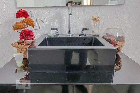 Casa à venda com 328m², 4 quartos e 6 vagasDetalhe Lavabo