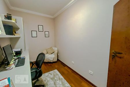 Casa à venda com 328m², 4 quartos e 6 vagasEscritorio