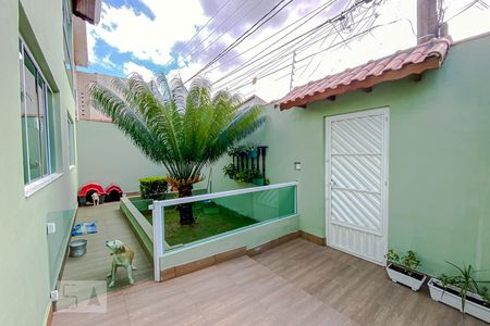 Casa à venda com 328m², 4 quartos e 6 vagasQuintal