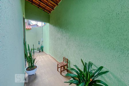 Casa à venda com 328m², 4 quartos e 6 vagasEntrada