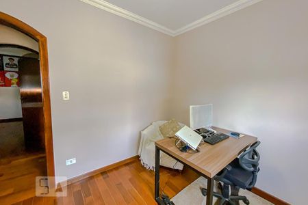Casa à venda com 328m², 4 quartos e 6 vagasEscritorio 2