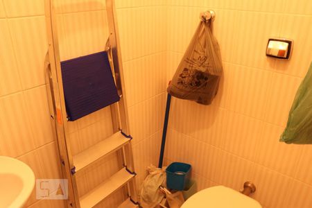 Apartamento à venda com 115m², 3 quartos e 3 vagasBanheiro de Serviço