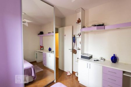 Apartamento à venda com 95m², 3 quartos e 3 vagasQuarto