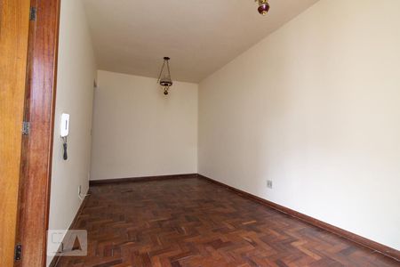 Sala de apartamento para alugar com 3 quartos, 60m² em Sagrada Família, Belo Horizonte