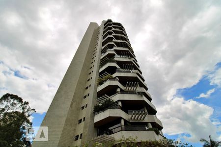 Apartamento para alugar com 285m², 4 quartos e 4 vagasFachada