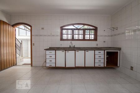 Casa à venda com 300m², 5 quartos e 3 vagasCozinha
