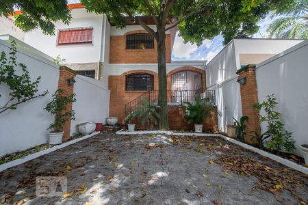 Casa à venda com 300m², 5 quartos e 3 vagasEntrada