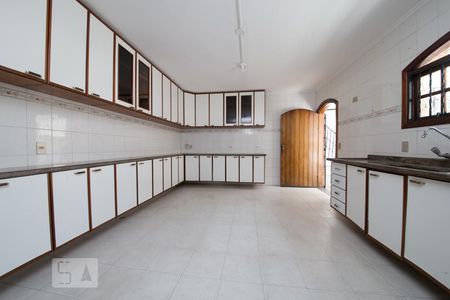 Casa à venda com 300m², 5 quartos e 3 vagasCozinha