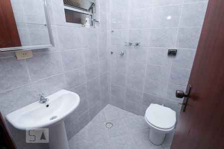 Casa à venda com 300m², 5 quartos e 3 vagasBanheiro 2