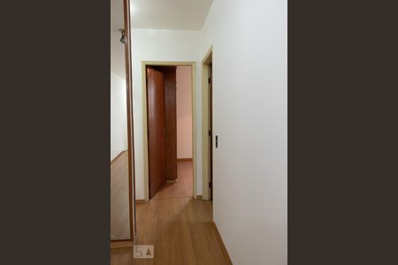 Corredor de apartamento para alugar com 2 quartos, 85m² em Santana, São Paulo