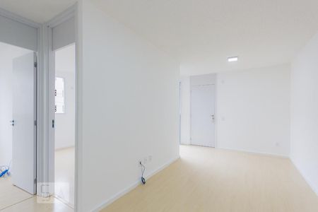 Sala de apartamento à venda com 2 quartos, 48m² em Curicica, Rio de Janeiro