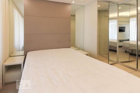 Apartamento à venda com 65m², 1 quarto e 1 vagaQuarto