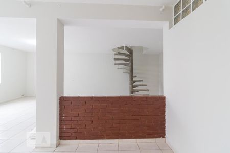 Casa à venda com 107m², 1 quarto e 1 vaga Casa à venda com 107m², 1 quarto e 1 vagaSuíte