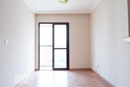 Sala de apartamento para alugar com 3 quartos, 74m² em Santa Teresinha, São Paulo