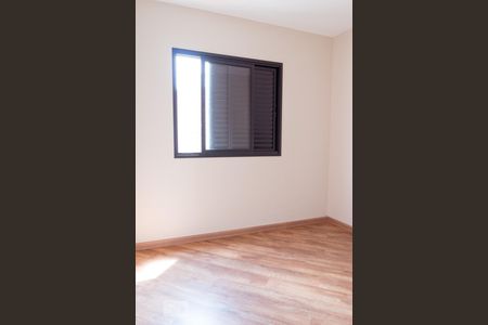 Quarto 1 de apartamento para alugar com 3 quartos, 74m² em Santa Teresinha, São Paulo