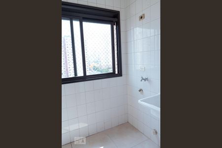 Apartamento para alugar com 74m², 3 quartos e 2 vagas Apartamento para alugar com 74m², 3 quartos e 2 vagasÁrea de serviço