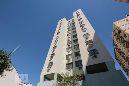 Apartamento à venda com 60m², 2 quartos e 1 vagaFachada