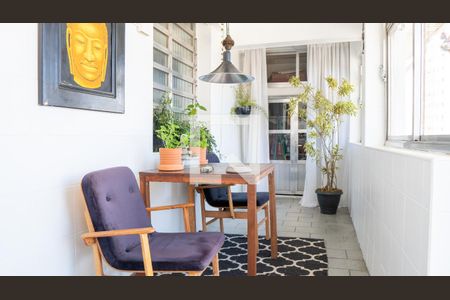 Apartamento à venda com 400m², 4 quartos e 1 vagaÁrea de Serviço