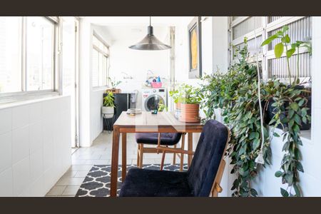 Apartamento à venda com 400m², 4 quartos e 1 vagaÁrea de Serviço