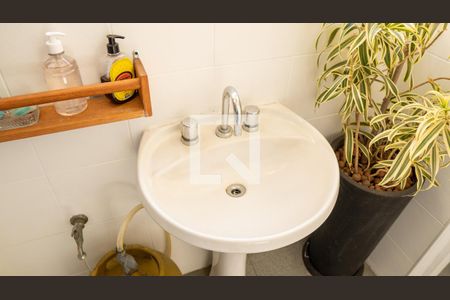 Apartamento à venda com 400m², 4 quartos e 1 vagaÁrea de Serviço