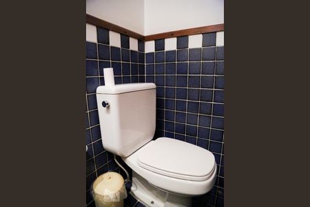 Apartamento à venda com 245m², 3 quartos e 4 vagas Apartamento à venda com 245m², 3 quartos e 4 vagasBanheiro