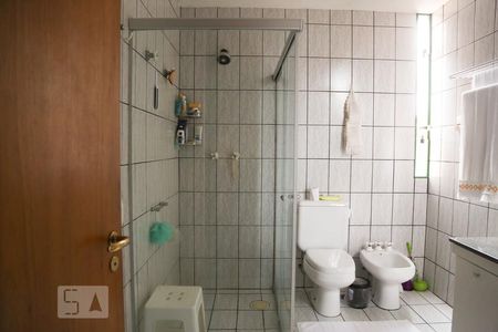 Apartamento à venda com 245m², 3 quartos e 4 vagas Apartamento à venda com 245m², 3 quartos e 4 vagasBanheiro