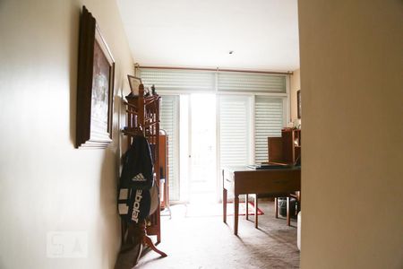 Apartamento à venda com 245m², 3 quartos e 4 vagas Apartamento à venda com 245m², 3 quartos e 4 vagasQuarto 2