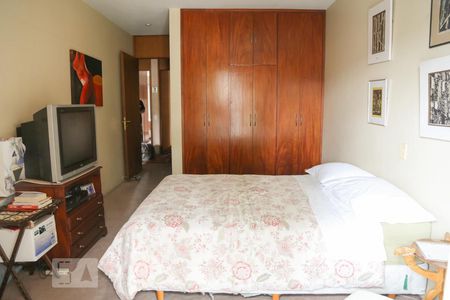 Quarto de apartamento à venda com 3 quartos, 245m² em Vila Alexandria, São Paulo