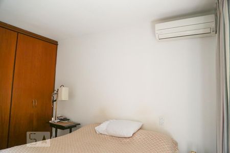 Apartamento à venda com 245m², 3 quartos e 4 vagas Apartamento à venda com 245m², 3 quartos e 4 vagasQuarto 3