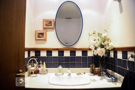 Apartamento à venda com 245m², 3 quartos e 4 vagas Apartamento à venda com 245m², 3 quartos e 4 vagasBanheiro