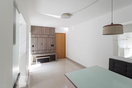 Sala de apartamento para alugar com 2 quartos, 70m² em Sion, Belo Horizonte