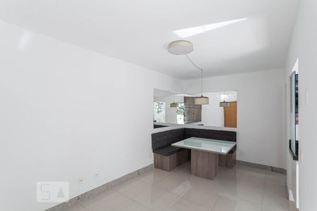 Sala de apartamento para alugar com 2 quartos, 70m² em Sion, Belo Horizonte