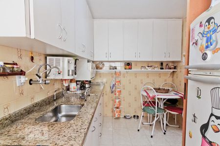 Apartamento à venda com 60m², 2 quartos e 1 vagaCozinha