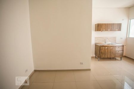 Quarto / Cozinha de kitnet/studio para alugar com 1 quarto, 22m² em Parque Imperial, São Paulo