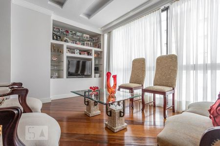 Sala de Estar de apartamento para alugar com 3 quartos, 232m² em Jardim Lindóia, Porto Alegre