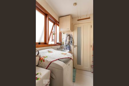 Apartamento para alugar com 232m², 3 quartos e 3 vagasÁrea de Serviço