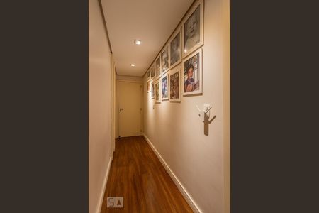 Apartamento para alugar com 232m², 3 quartos e 3 vagasCorredor