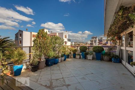 Apartamento para alugar com 232m², 3 quartos e 3 vagasTerraço