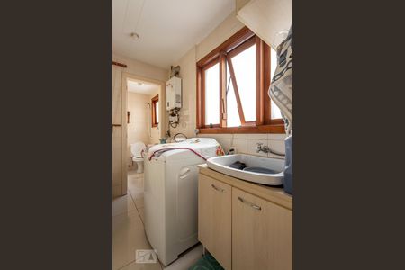 Apartamento para alugar com 232m², 3 quartos e 3 vagasÁrea de Serviço