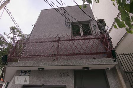 Fachada de kitnet/studio para alugar com 1 quarto, 10m² em Bom Retiro, São Paulo