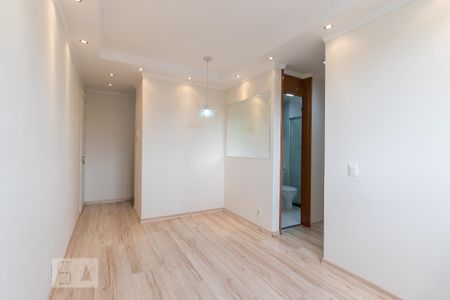 Sala de apartamento para alugar com 2 quartos, 50m² em Jardim Guairaca, São Paulo