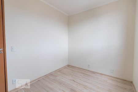 Quarto 1 de apartamento para alugar com 2 quartos, 50m² em Jardim Guairaca, São Paulo