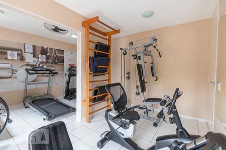 Apartamento para alugar com 50m², 2 quartos e 1 vaga Apartamento para alugar com 50m², 2 quartos e 1 vagaÁrea comum - Academia