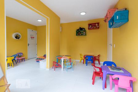 Apartamento para alugar com 50m², 2 quartos e 1 vaga Apartamento para alugar com 50m², 2 quartos e 1 vagaÁrea comum - Brinquedoteca