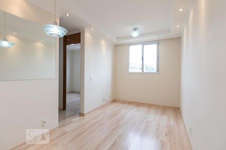 Sala de apartamento para alugar com 2 quartos, 50m² em Jardim Guairaca, São Paulo