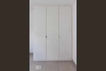 Casa à venda com 100m², 3 quartos e 1 vaga Casa à venda com 100m², 3 quartos e 1 vagaQuarto 1 - Armários