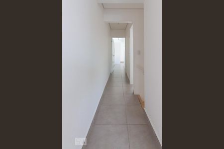 Casa à venda com 100m², 3 quartos e 1 vaga Casa à venda com 100m², 3 quartos e 1 vagaCorredor